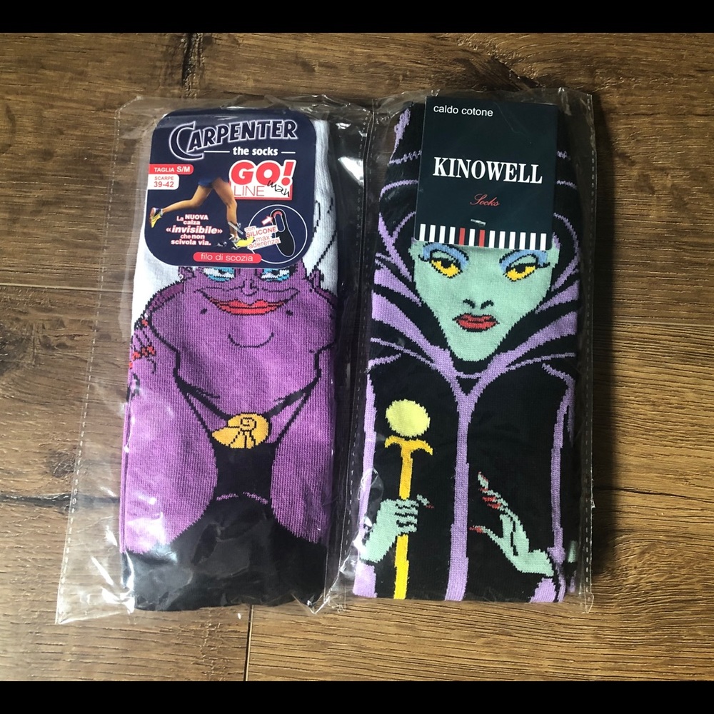 NWT-Famous Disney Villains SOCKS